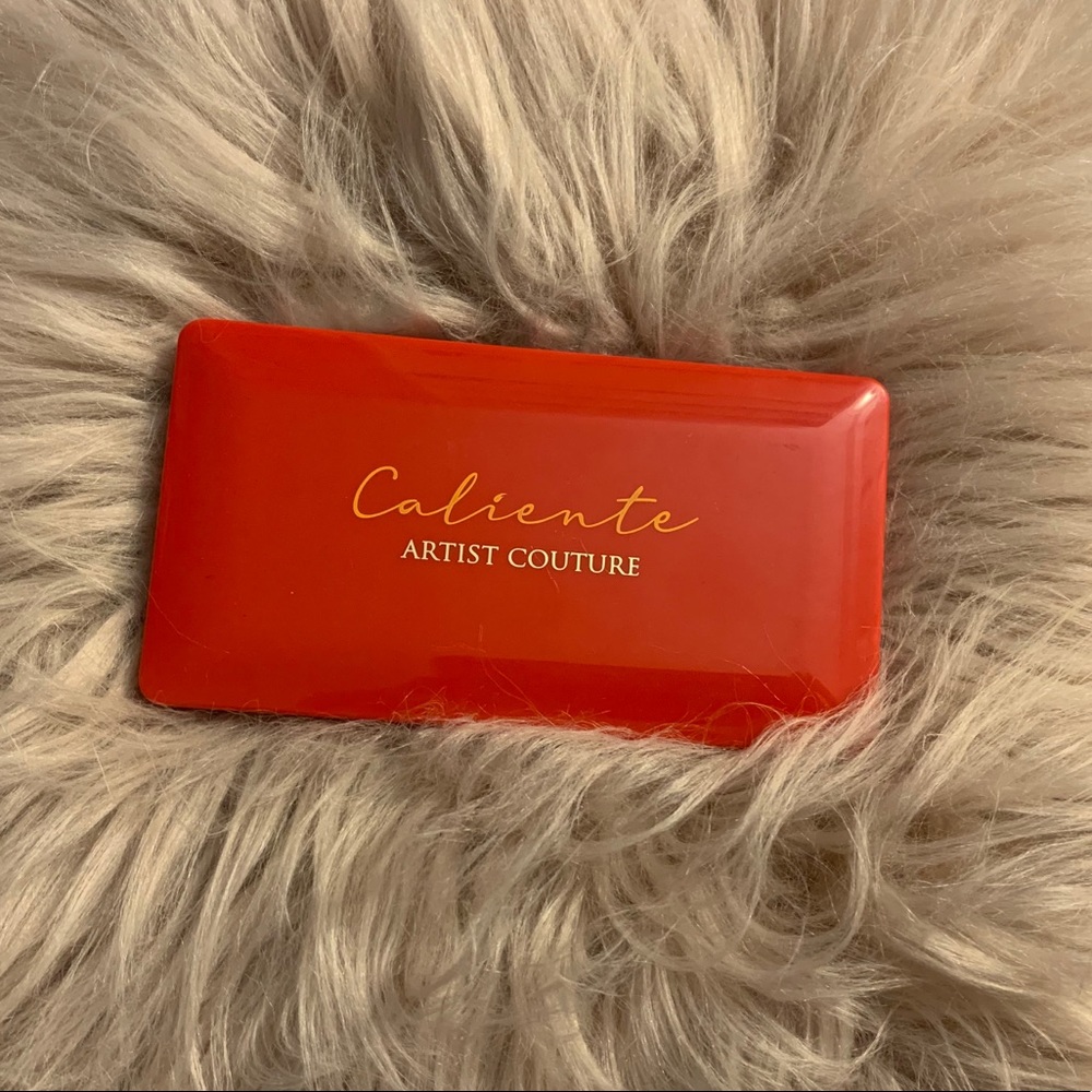 Caliente Artist Couture Eyeshadow Palette
